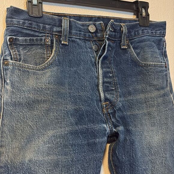 Levis 501 button fly classic broken in jeans 31x30 - Picture 3 of 9